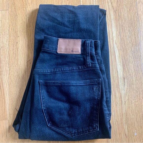 Madewell Classic Straight High Rise Jeans in Lunar Wash Black Tall - Picture 2 of 4